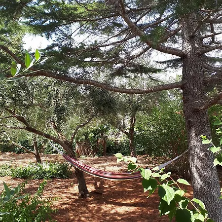 With A Parking Space - 8241 우글랸