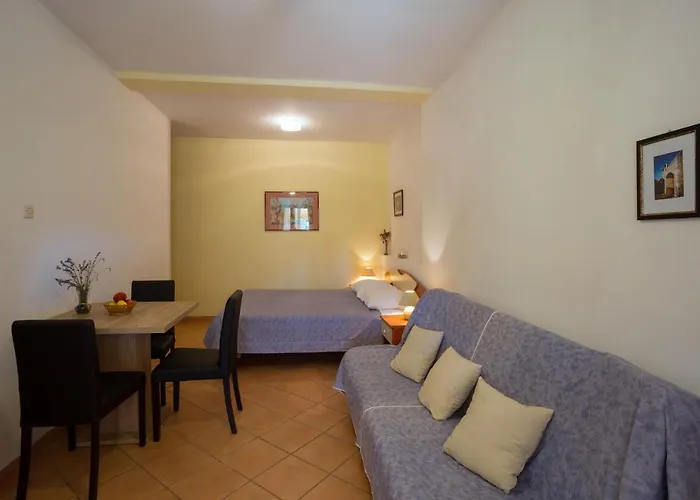 With A Parking Space - 8241 * 우글랸