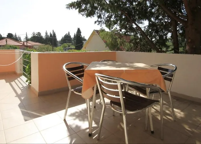 Appartamento With A Parking Space - 8241 Ugljan
