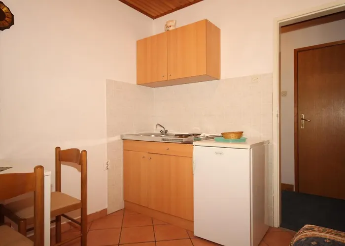 Appartamento With A Parking Space - 8241