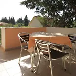 Apartman With A Parking Space - 8241 Ugljan
