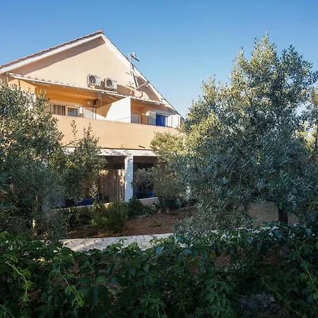 With A Parking Space - 8241 Apartamento