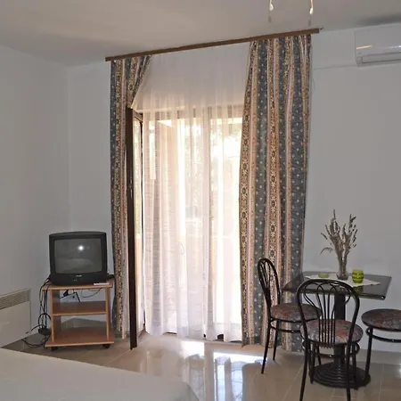 With A Parking Space - 8241 *