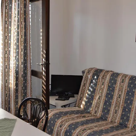 With A Parking Space - 8241