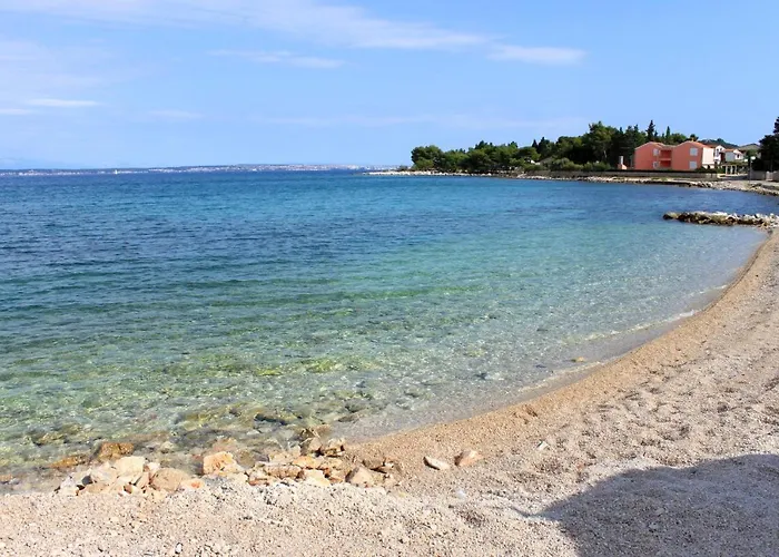 With A Parking Space - 8241 Διαμέρισμα Ugljan