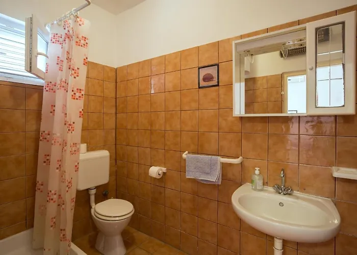 Apartman With A Parking Space - 8241