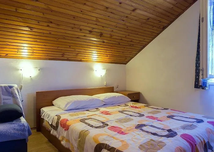 Apartman With A Parking Space - 8241 *